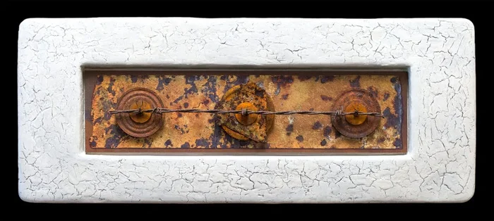 Artifacts Rust Triptych – Artifacts Rust #3