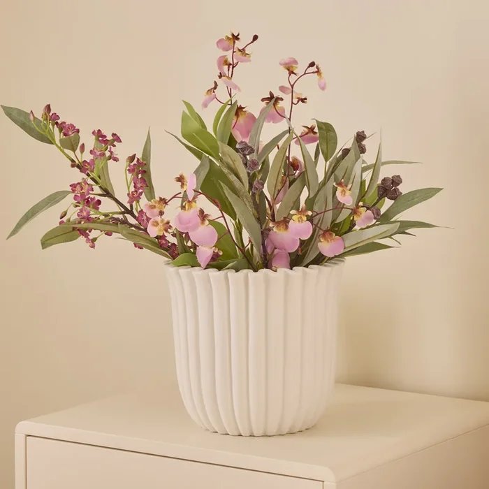 Barcelona White Pot