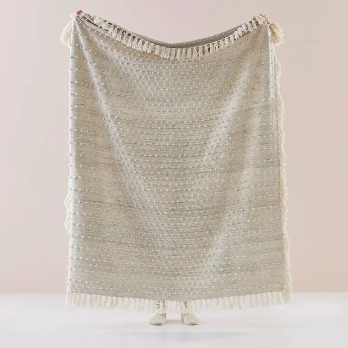 Finnegan Natural Throw