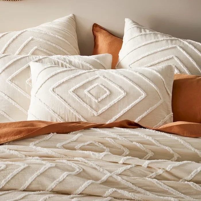 Iris Natural Tufted Pillowcases