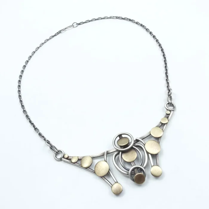 Magnetic Field Collar