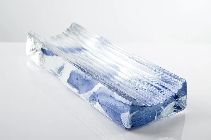 Threaded Casting – Crystal/Blue