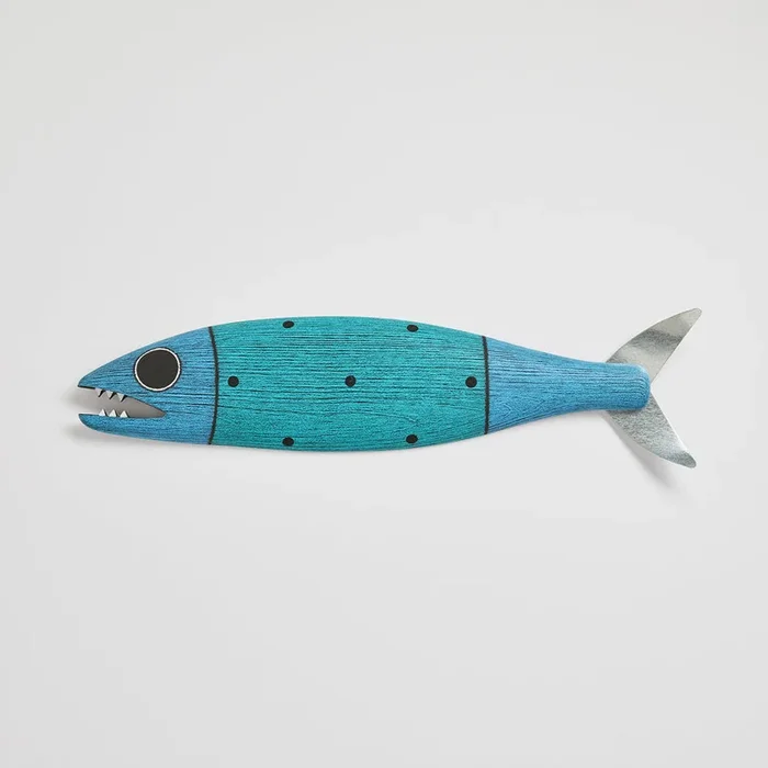 Whimsical Fish – Small Fish with Teeth in Aqua Dots, Right Facing